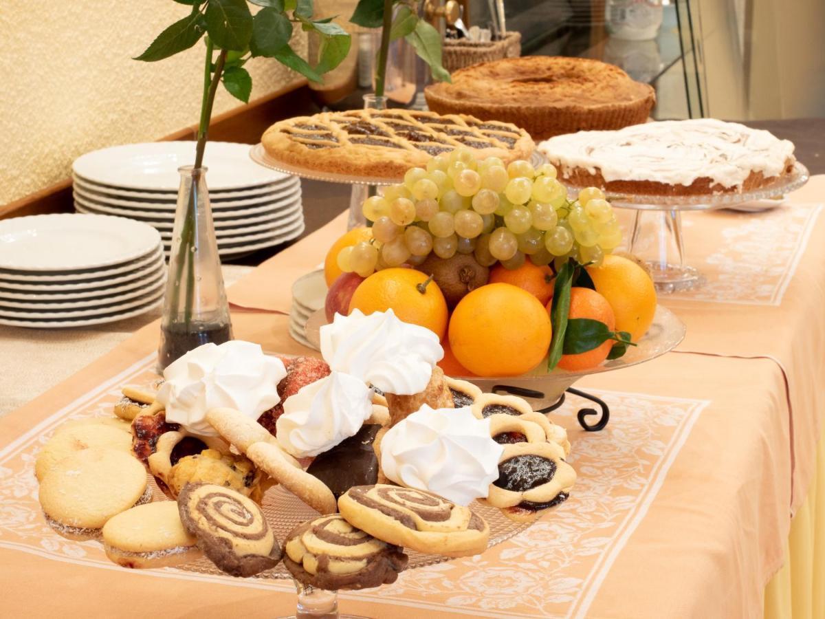 Albergo Ristorante Il Fungo Santa Fiora Exterior foto